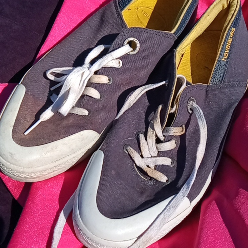 Havana's Mens Sneakers size 9.5
